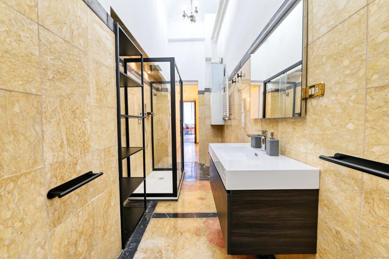 Elegant Oasis Among The Vatican And Via Del Corso *